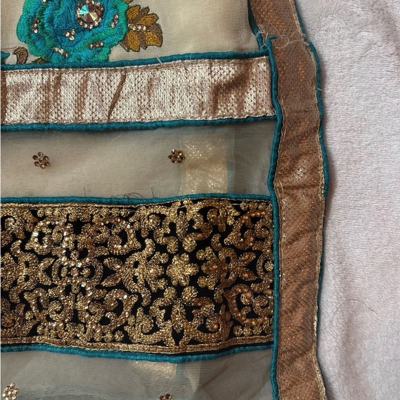 Elegant Floral Embroidered Dress - Picture 3 of 6